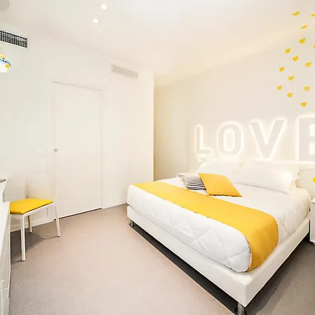 Hotel Love Boat Hotel