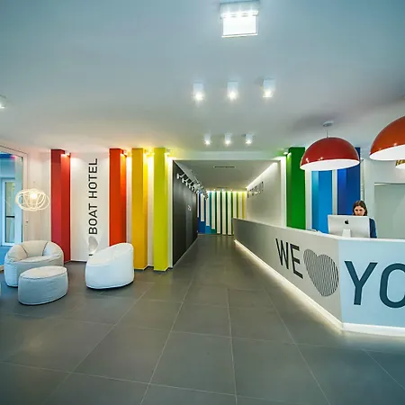 Boat - The Original Hotell