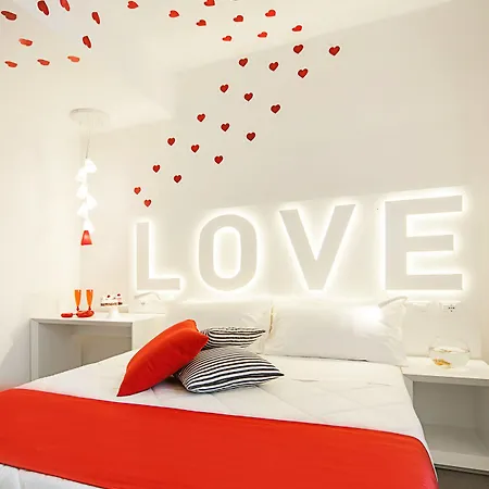 Hotel Love Boat Hotel 3*