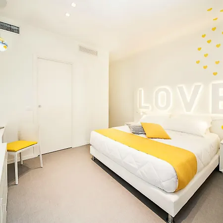 Boat - The Original 3* Riccione