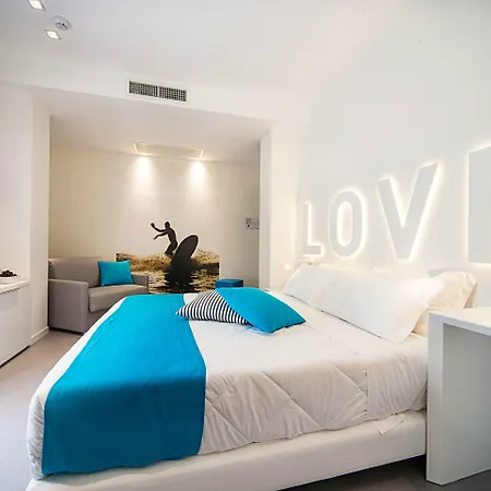 Hotel Hotel Love Boat