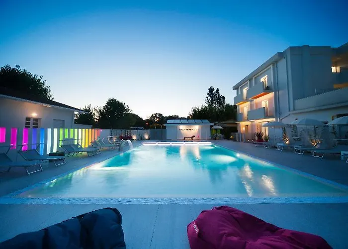 מלון Boat - The Original ריצ'יונה